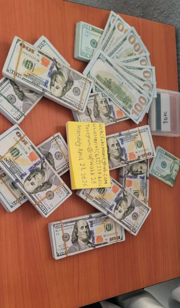 Pass Fake $100 Bills